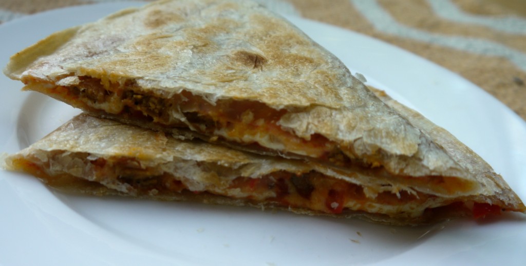 Quesadilla with all the taste of pizza.
